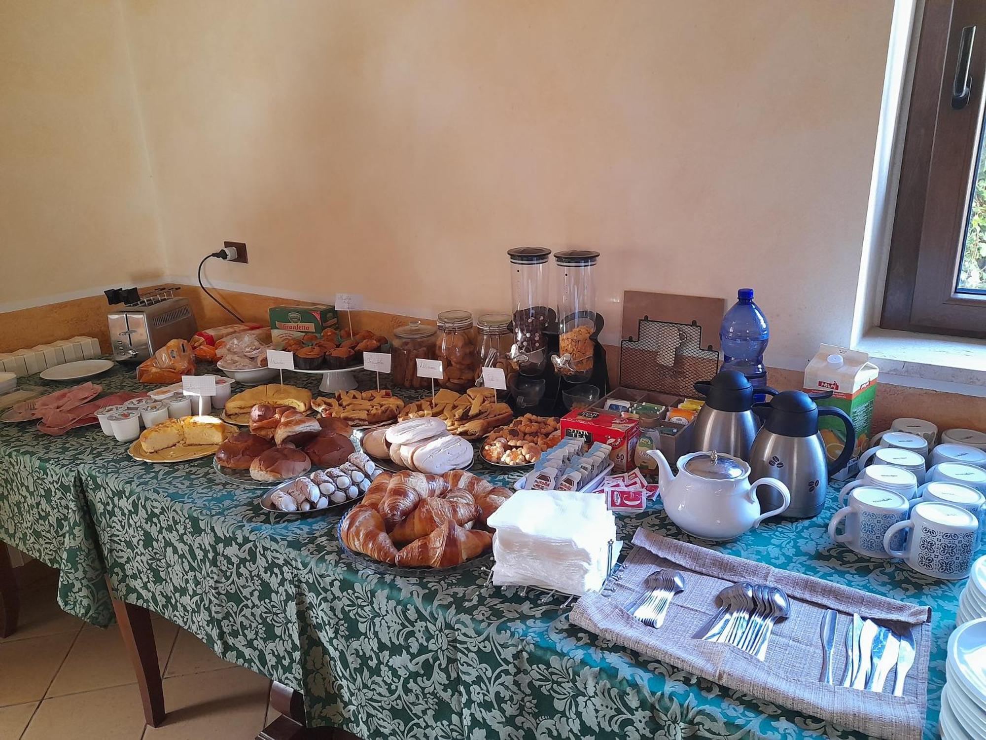 Agriturismo La Stragola Nicosia Eksteriør bilde