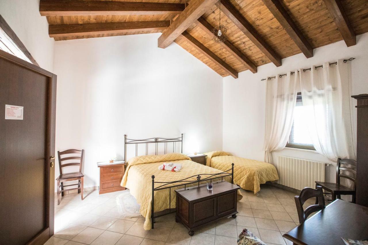 Agriturismo La Stragola Nicosia Eksteriør bilde